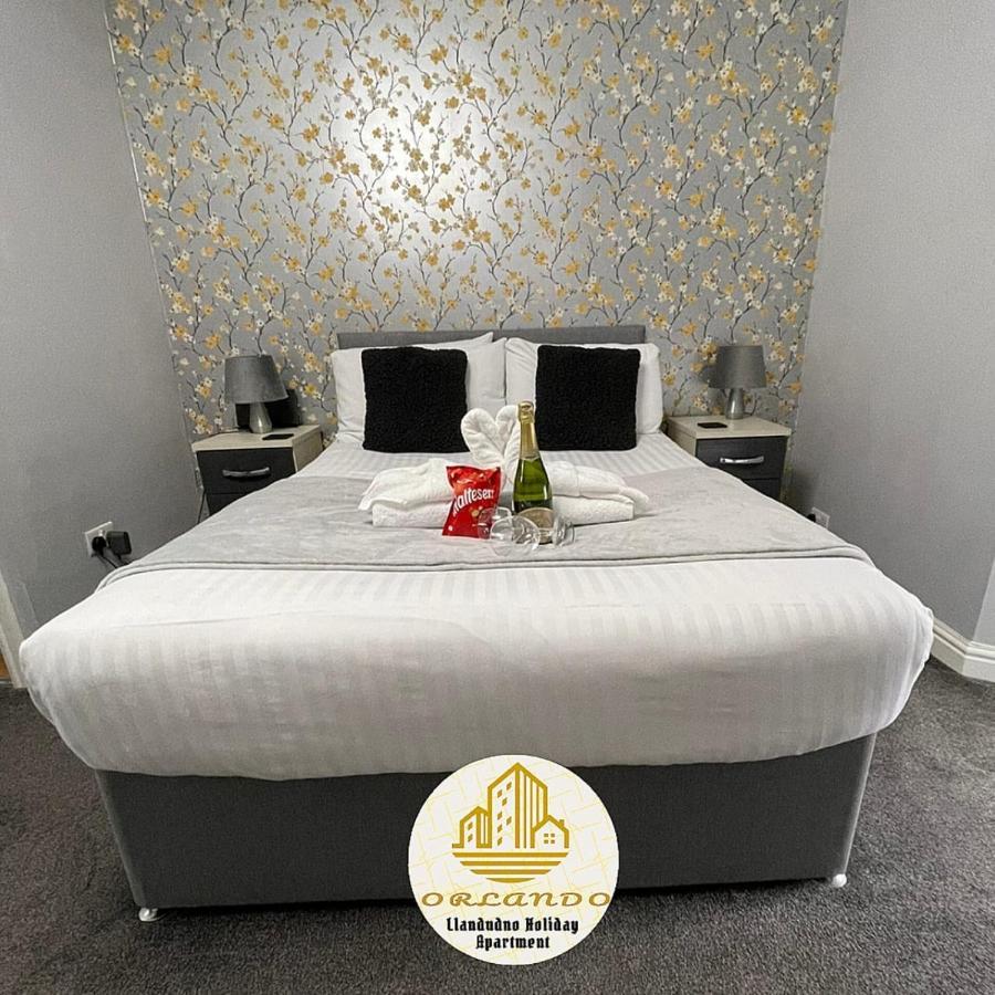 Orlando Llandundo Apartment Лландидно Екстер'єр фото